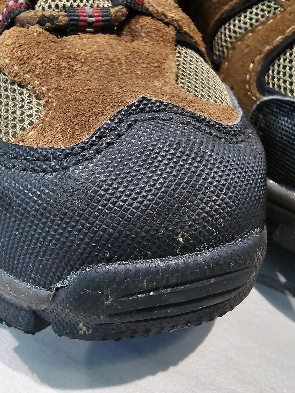 RedHead Brown Waterproof Kids Boys Hiking Boots Size 2Y